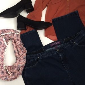 Gloria Vanderbilt Dark Wash Straight Leg Jeans